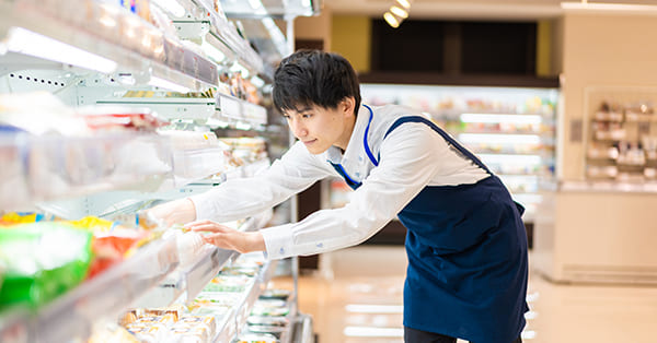 いち早く社会経験を積める